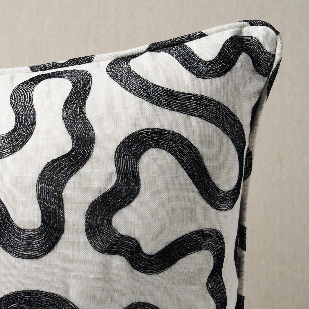 Riley Pillow | Black on Ivory