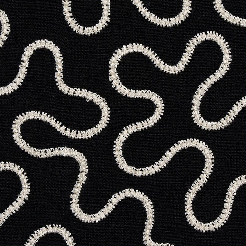 MEANDER EMBROIDERY | BLACK
