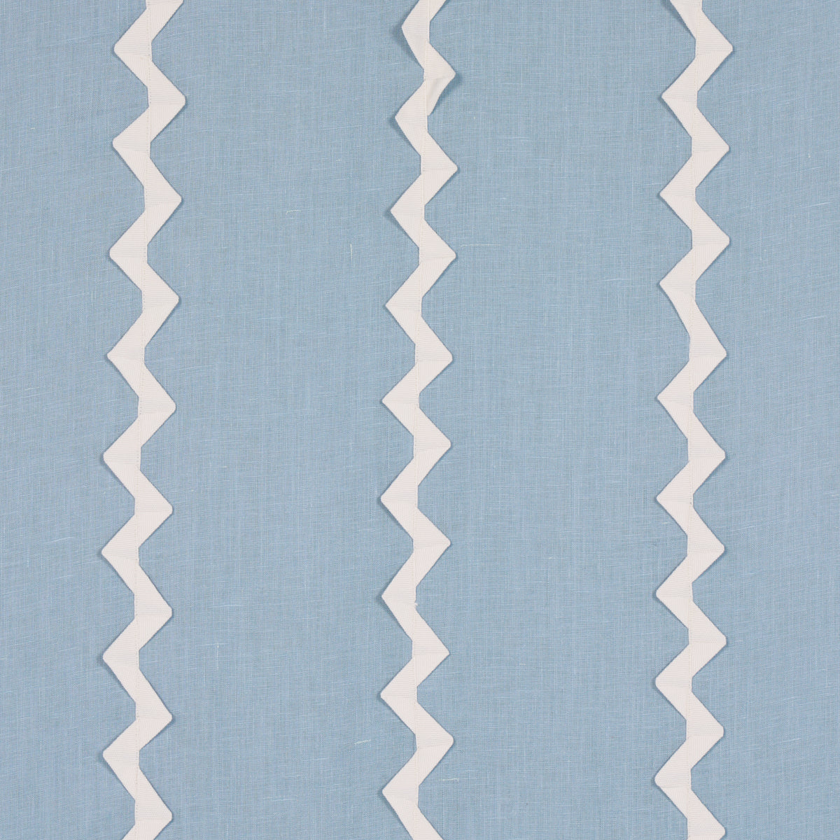 LAZARE APPLIQUÉ | IVORY ON CHAMBRAY