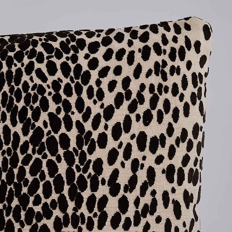 Cheetah Velvet Pillow | Java
