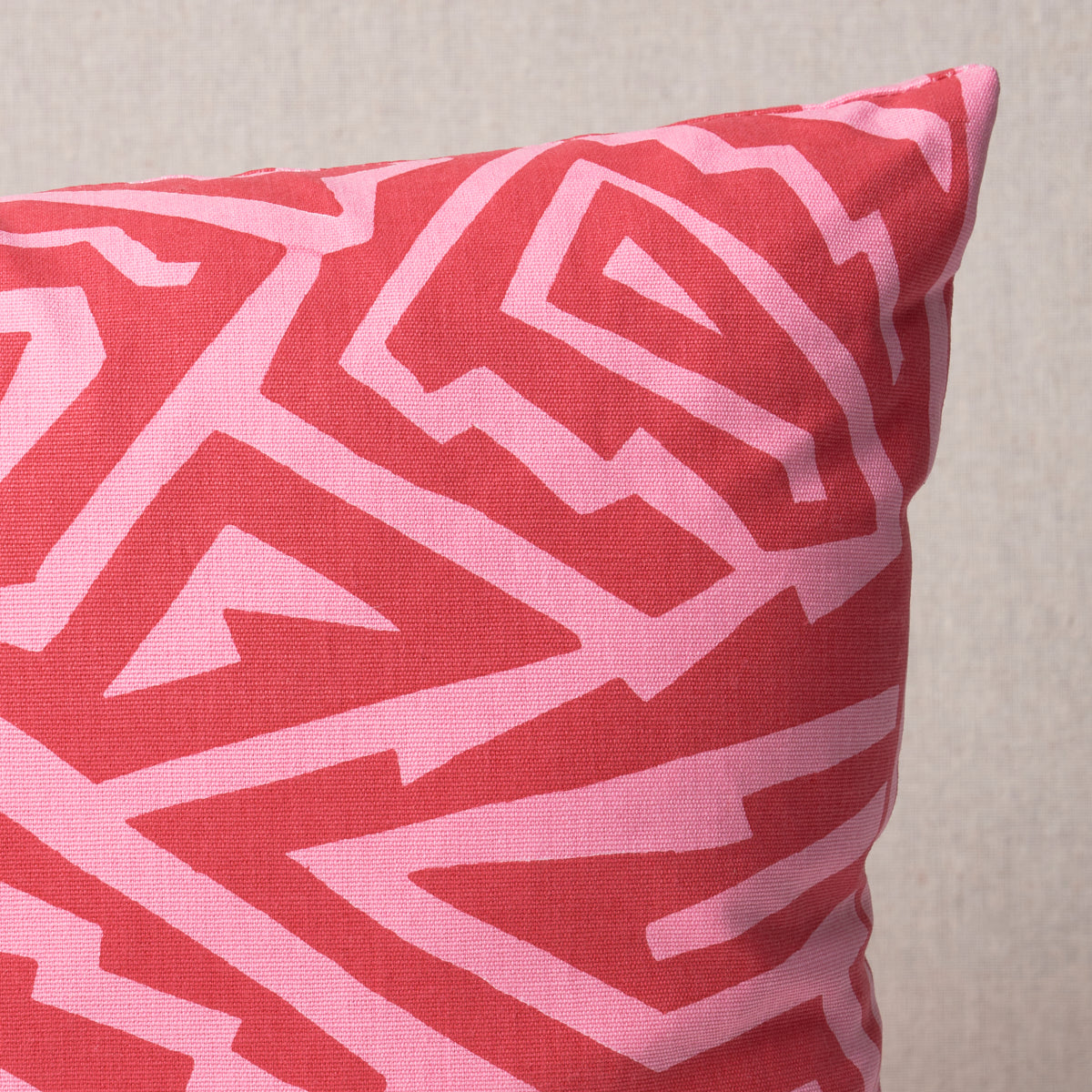 Jagged Maze Pillow | Pink